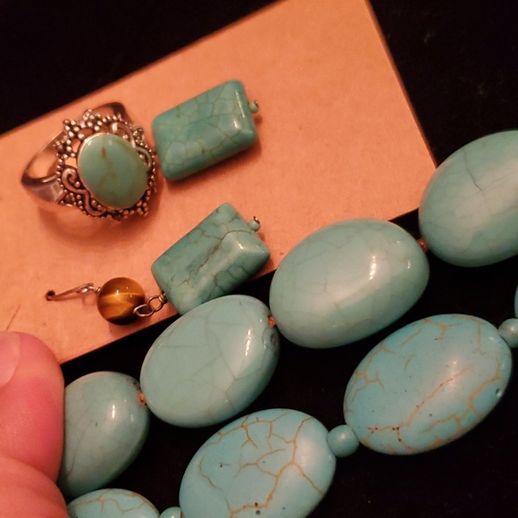 TURQUOISE NECKLACE, EARRINGS, RING & BRACELET SET - Picture 11 of 13